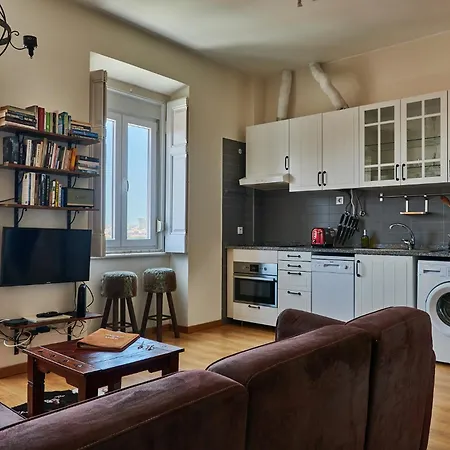 The Hilltop Nest Apartamento *