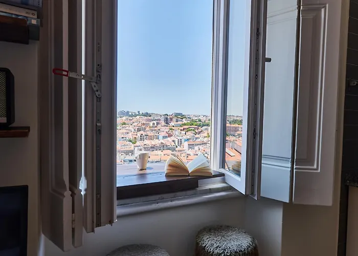 The Hilltop Nest Appartement