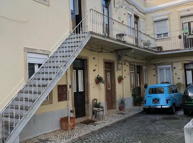 The Hilltop Nest Appartement *