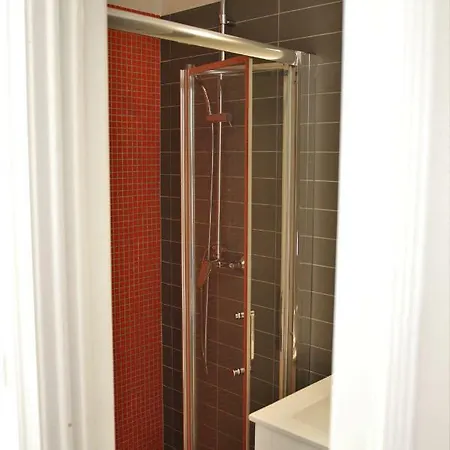 The Hilltop Nest Daire